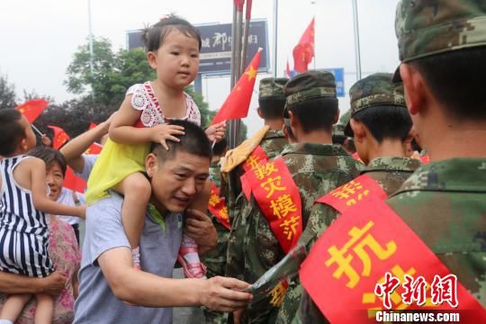 憑什么“軍人優先”？就憑這！